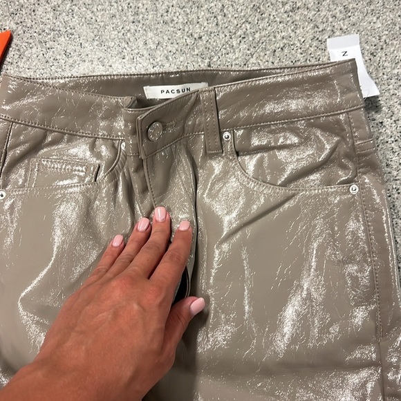 PACSUN Pleather Pants Size 26 NWT - Picture 5 of 7